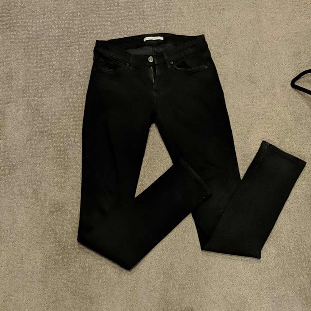 Black Rich and Skinny Jeans